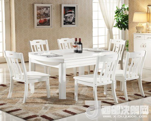 喜歡白色餐桌 但椅子該如何搭配？