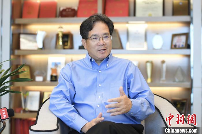 全國人大代表建議逐步禁止產(chǎn)、銷電子煙