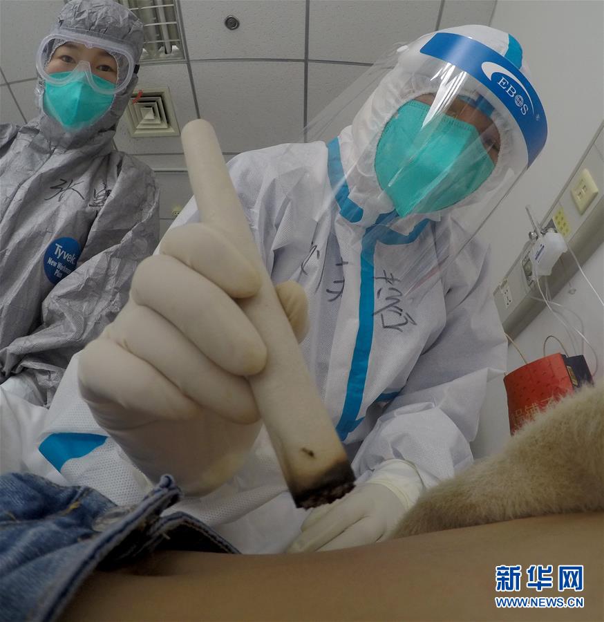 （新華全媒頭條·圖文互動）（9）“始終把人民群眾生命安全和身體健康放在第一位”——中國抗疫彰顯“生命至上、人民至上”理念