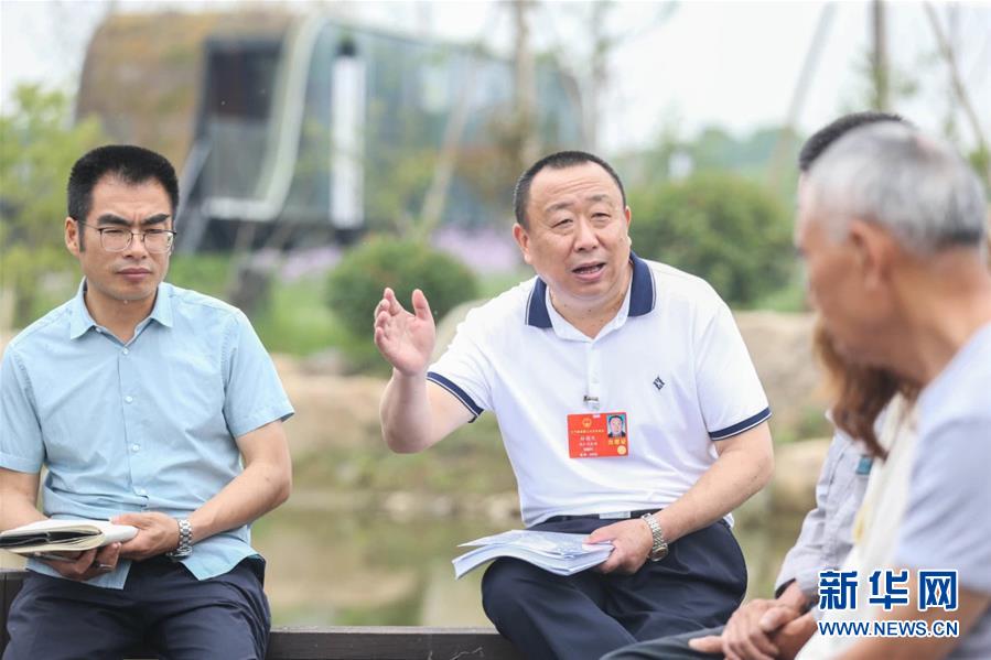 （新華全媒頭條·兩會(huì)精神看落實(shí)·圖文互動(dòng)）（2）整體謀劃、系統(tǒng)升級、全面提升——落實(shí)全國兩會(huì)精神織牢織密公共衛(wèi)生防護(hù)網(wǎng)