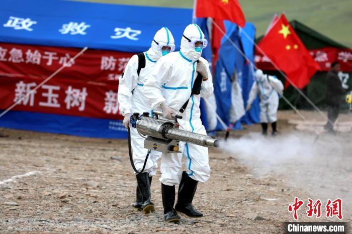 圖為進(jìn)行現(xiàn)場消毒。青海省應(yīng)急廳